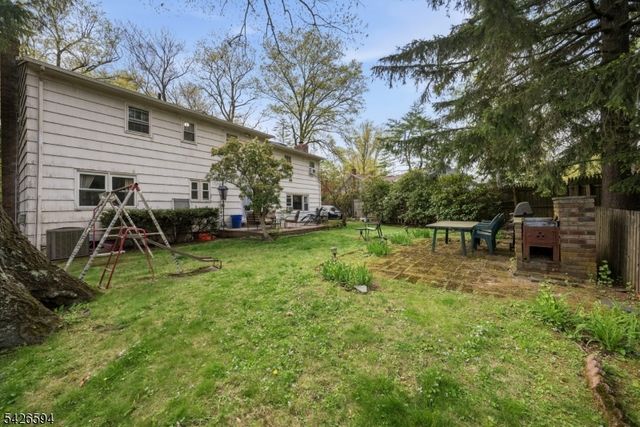 14 Hepworth Pl, West Orange Twp., NJ 07052