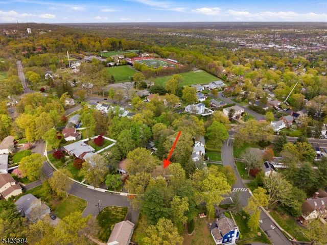 14 Hepworth Pl, West Orange Twp., NJ 07052