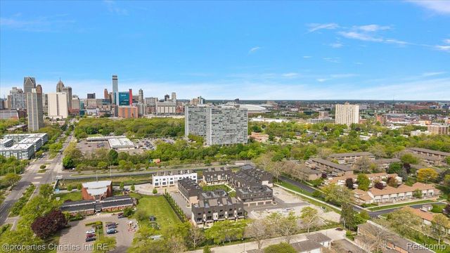 1083 Hampton Circle, Detroit, MI 48207