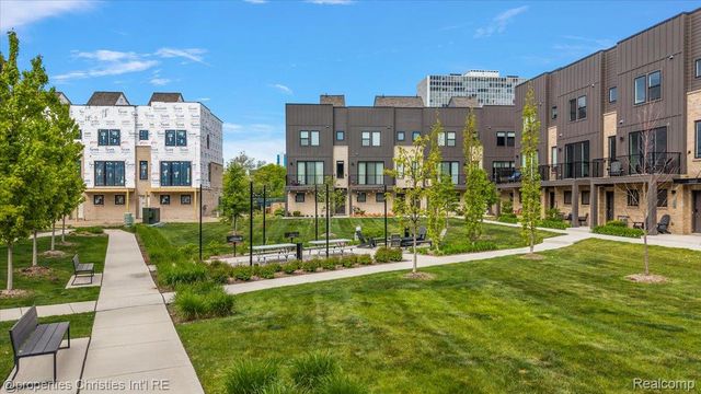 1083 Hampton Circle, Detroit, MI 48207