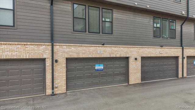 1083 Hampton Circle, Detroit, MI 48207
