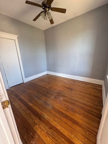 511 N TAYLOR Avenue, Oak Park, IL 60302