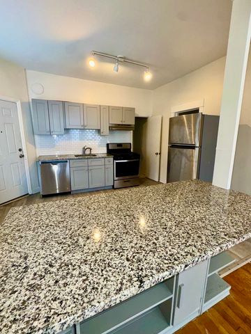 511 N TAYLOR Avenue, Oak Park, IL 60302