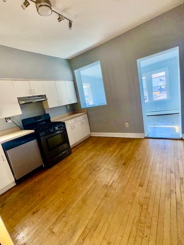 511 N TAYLOR Avenue, Oak Park, IL 60302