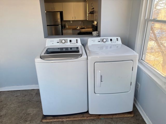 511 N TAYLOR Avenue, Oak Park, IL 60302