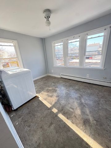 511 N TAYLOR Avenue, Oak Park, IL 60302