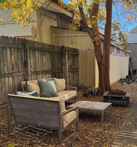 511 N TAYLOR Avenue, Oak Park, IL 60302