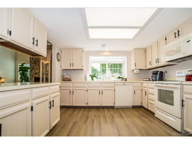 12420 E Pacific Cir A, Aurora, CO 80014