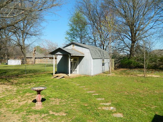 806 Cedar Lane, Prairie Grove, AR 72753
