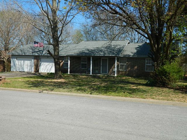 806 Cedar Lane, Prairie Grove, AR 72753