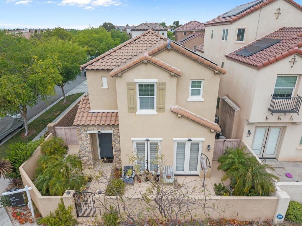 Image 2 of property listing at 1613 Jones St, Chula Vista, CA 91913