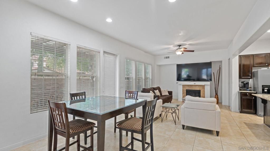 Image 5 of property listing at 1613 Jones St, Chula Vista, CA 91913