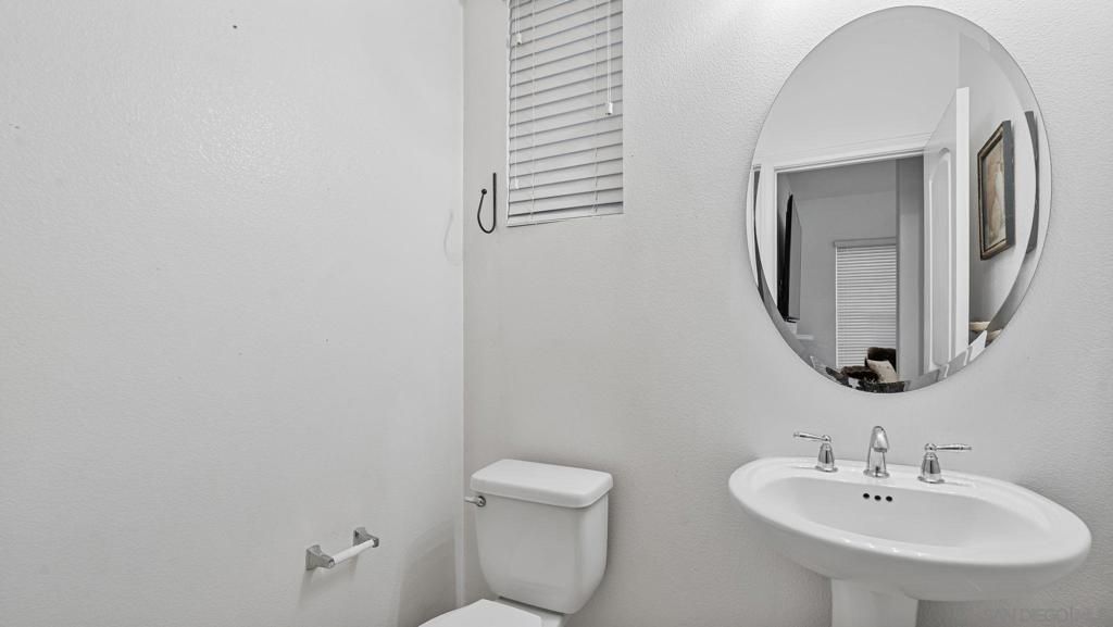 Image 8 of property listing at 1613 Jones St, Chula Vista, CA 91913