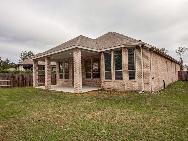 17127 Crimson Crest Drive, Conroe, TX 77302