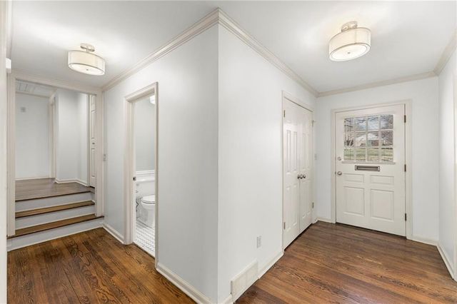 2341 W 98 Street, Leawood, KS 66206