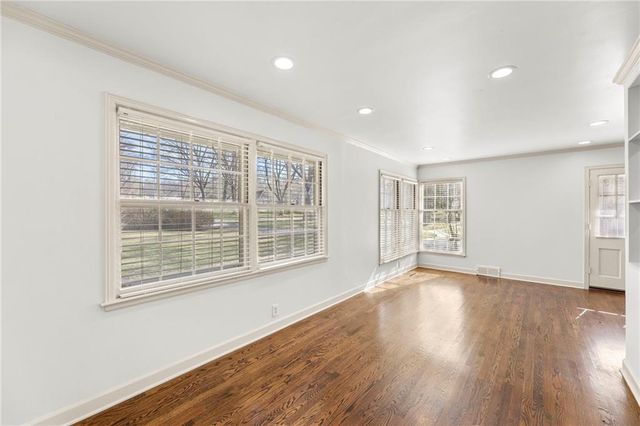 2341 W 98 Street, Leawood, KS 66206