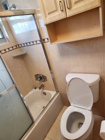2841 NE 163rd St 815, North Miami Beach, FL 33160