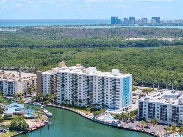 2841 NE 163rd St 815, North Miami Beach, FL 33160