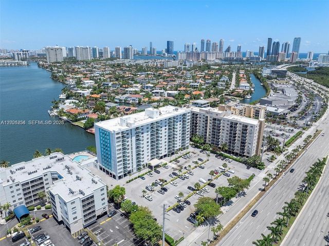 2841 NE 163rd St 815, North Miami Beach, FL 33160
