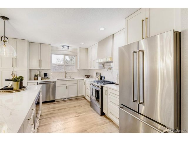 3111 S Holly Pl, Denver, CO 80222