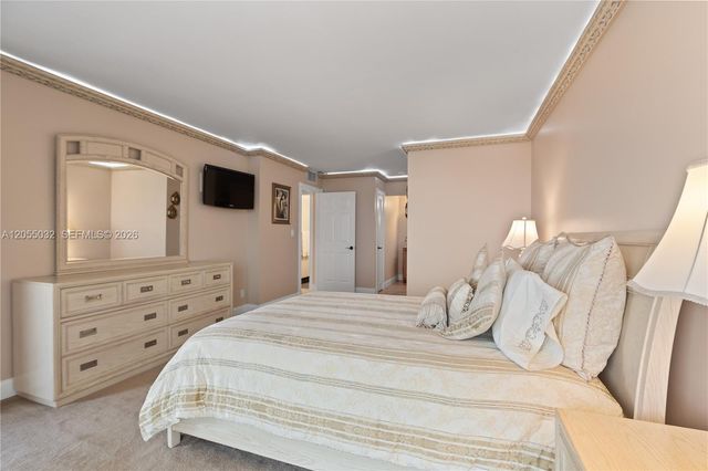 1600 S Ocean Dr 18B, Hollywood, FL 33019