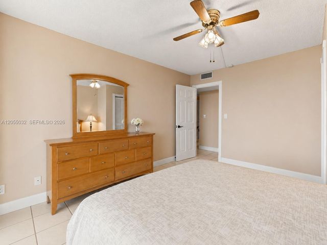 1600 S Ocean Dr 18B, Hollywood, FL 33019