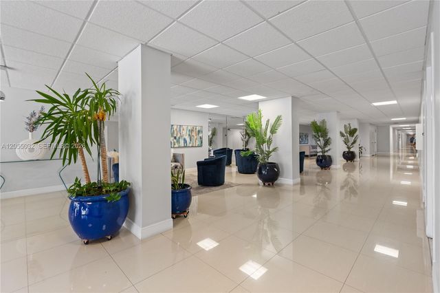 1600 S Ocean Dr 18B, Hollywood, FL 33019