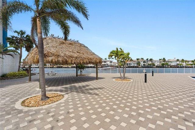1600 S Ocean Dr 18B, Hollywood, FL 33019