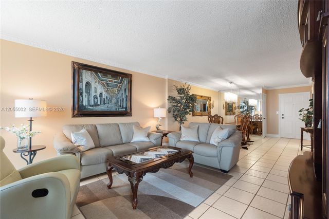 1600 S Ocean Dr 18B, Hollywood, FL 33019