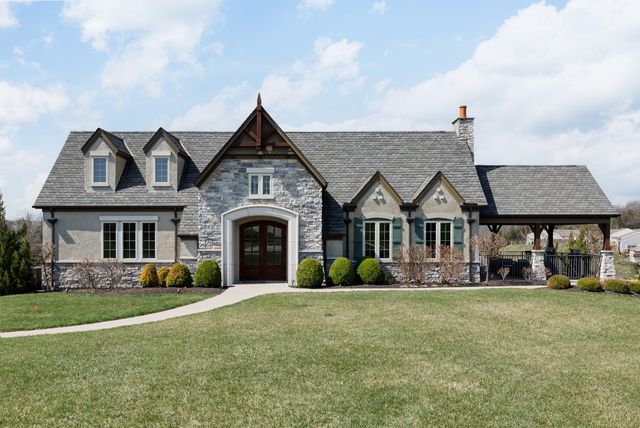 7737 Devonshire Drive, Alexandria, KY 41001