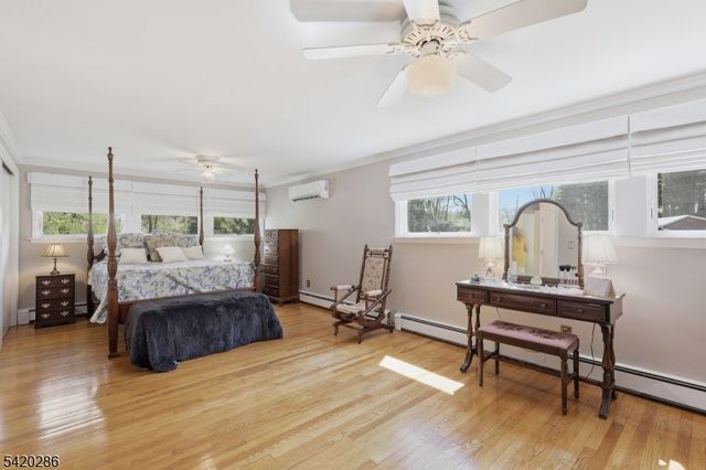 9 Springtown Rd, Readington Twp., NJ 08889