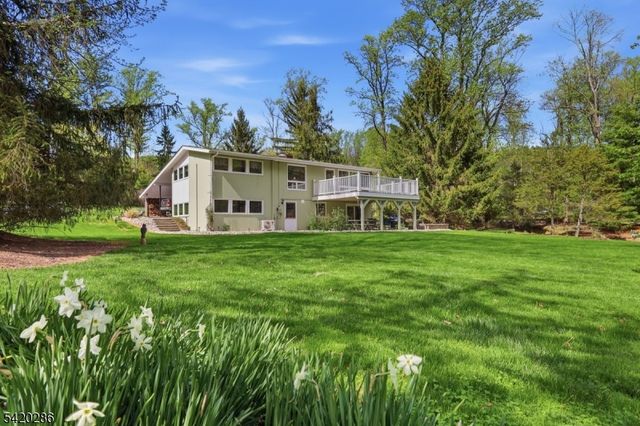 9 Springtown Rd, Readington Twp., NJ 08889