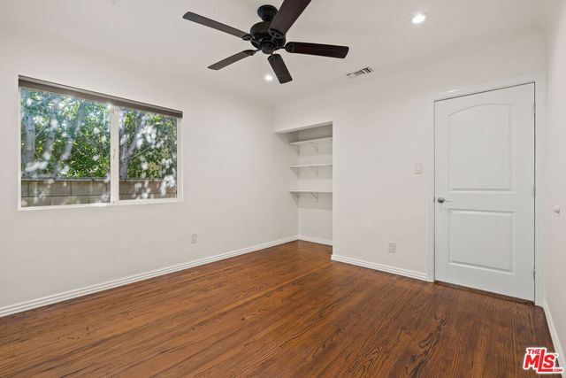 4530 Bakman Avenue, North Hollywood, CA 91602