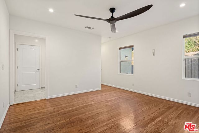 4530 Bakman Avenue, North Hollywood, CA 91602