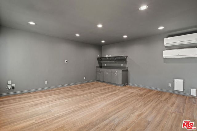 4530 Bakman Avenue, North Hollywood, CA 91602