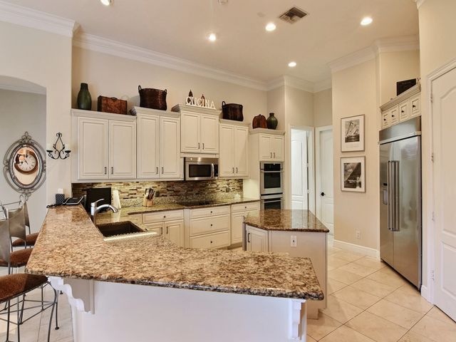 1000 Windermere Way, Vero Beach, FL 32963