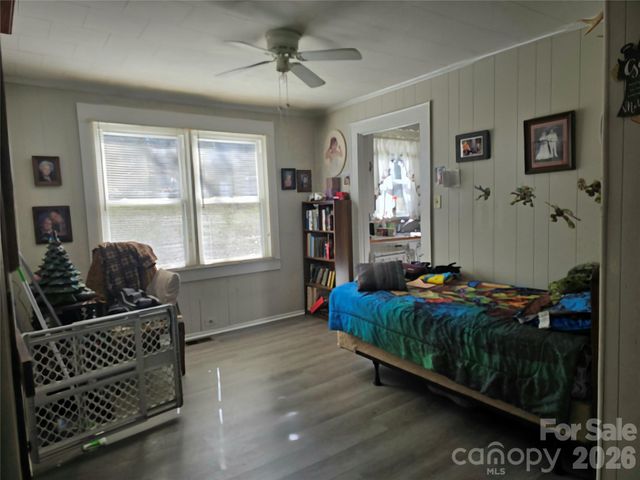 75 40th Street NW, Hickory, NC 28601