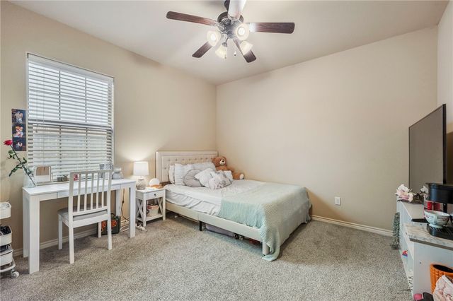 3525 General, College Station, TX 77845