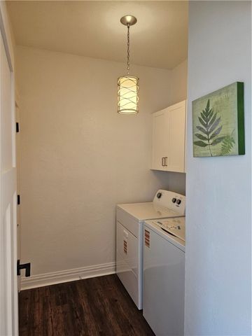 814 S Tenth St, New Stanton, PA 15697