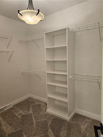 814 S Tenth St, New Stanton, PA 15697