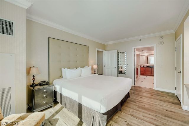 125 East Harmon Avenue 920, Las Vegas, NV 89109