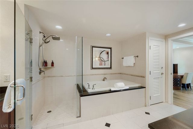 125 East Harmon Avenue 920, Las Vegas, NV 89109