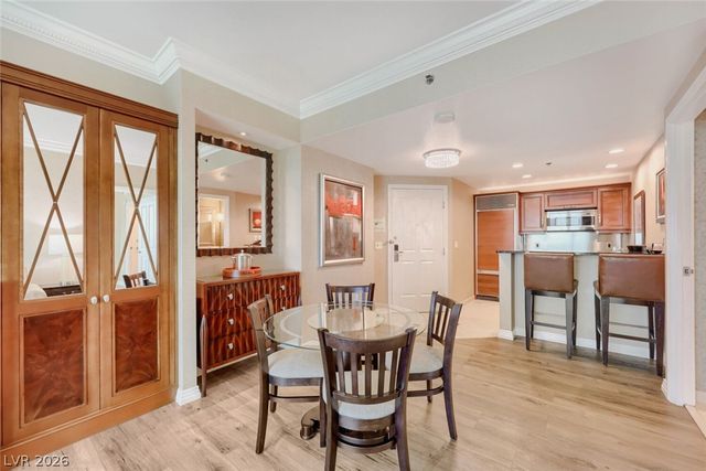 125 East Harmon Avenue 920, Las Vegas, NV 89109