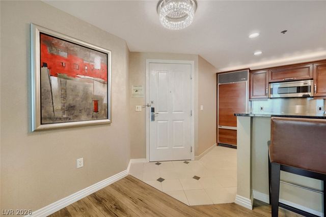 125 East Harmon Avenue 920, Las Vegas, NV 89109