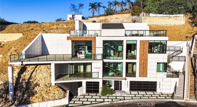 4016 Oakfield Drive, Sherman Oaks, CA 91423