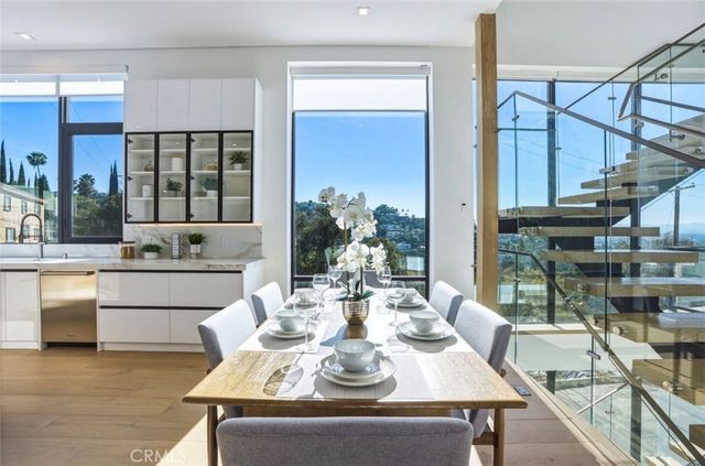 4016 Oakfield Drive, Sherman Oaks, CA 91423