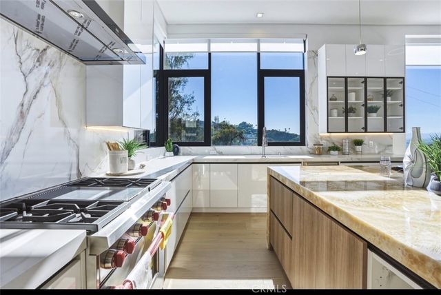 4016 Oakfield Drive, Sherman Oaks, CA 91423