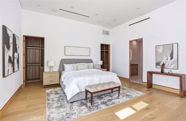 4016 Oakfield Drive, Sherman Oaks, CA 91423