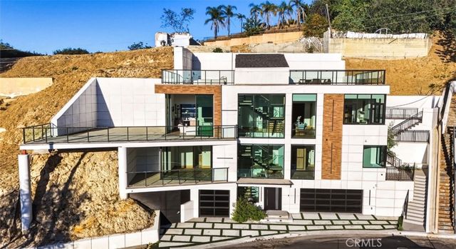 4016 Oakfield Drive, Sherman Oaks, CA 91423
