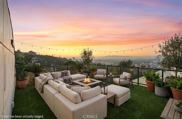 4016 Oakfield Drive, Sherman Oaks, CA 91423
